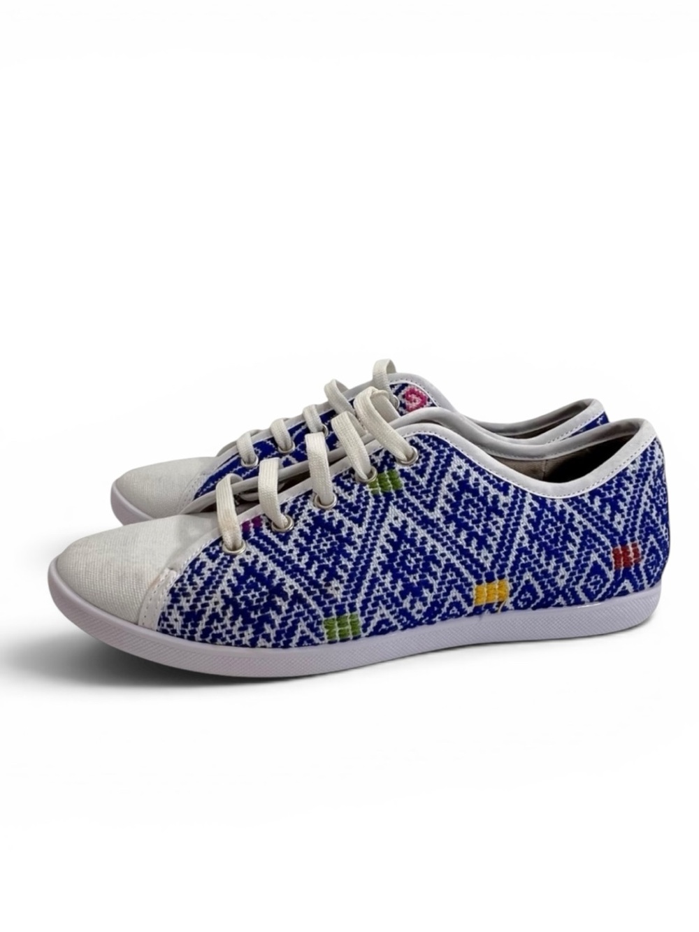 ONI Artisan Embroidered Women's Sneakers